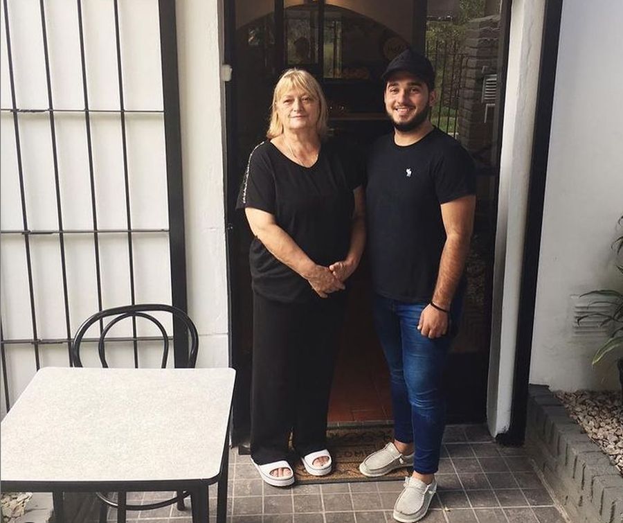 Joaquín Hauria so svojou mamou, zdroj: Instagram/paste.arg